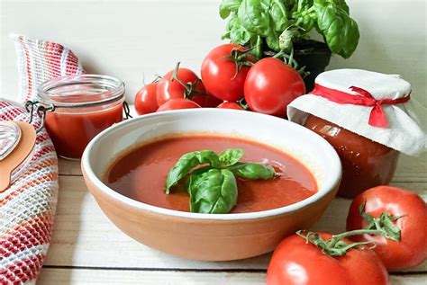 Tomato Passata Recipe Passata Di Pomodoro Recipe Italian Recipes