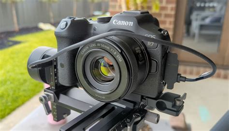 Review Canon Eos R7 Mirrorless Camera Techau