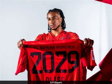 Bayern Munich Sign France Winger Michael Olise From Crystal Palace