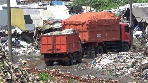 Truk Pembuangan Sampah Milik Pemprov DKI Jakarta Tidak Sesuai Aturan