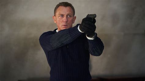 How To Watch The James Bond Movies In Order Chronological And Release