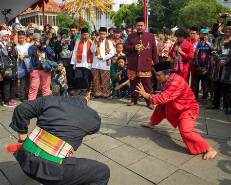 Hypeabis Seni Tradisi Palang Pintu