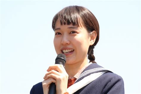 戸田恵梨香、15歳のヒロイン役に「15歳、イケるな」と笑顔 エンタメ ニュース ｜クランクイン！