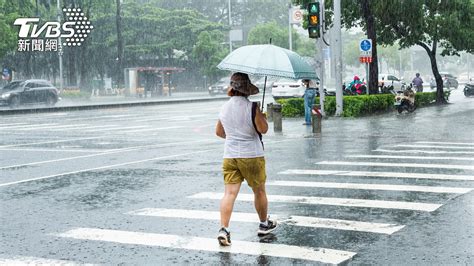 好天氣沒了！入夜大降溫「冷雨炸全台」 這天才放晴回暖│中央氣象局│東北季風│華南雲雨區│tvbs新聞網