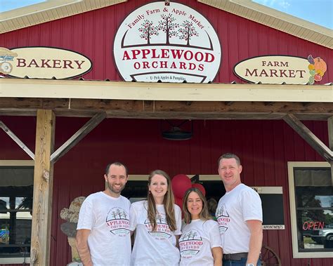 Applewood Orchards