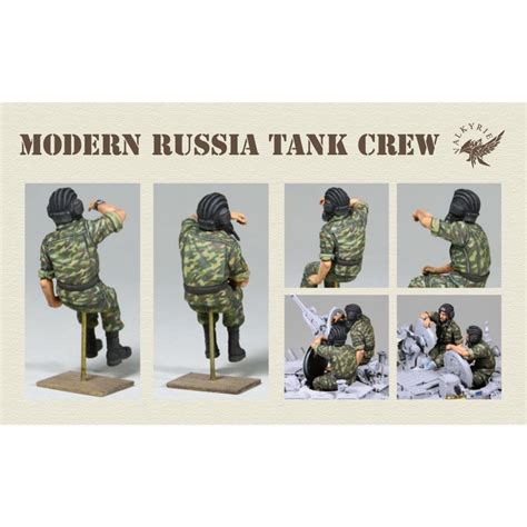 135 Modern Russian Tank Crew 2 Figures Modelling Planet