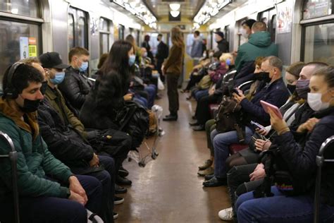 La reacció d un metge en el metro davant un infectat per la verola del mico