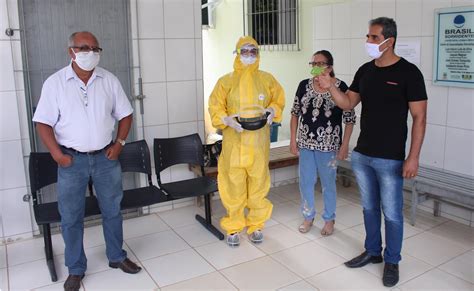 Profissionais da Saúde de Medeiros Neto recebem EPIs no combate ao