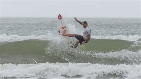 DOMINGO DE CAMPEÕES NO CBSURF MASTER TOUR 2024 EM NAVEGANTES SC Fecasurf