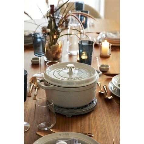 Staub Cocotte Fonte Ronde Cm Blanc Truffe L Les Secrets Du Chef