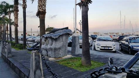 Monumento Allammiraglio Luigi Rizzo Eroe Di Premuda Milazzo Pietre