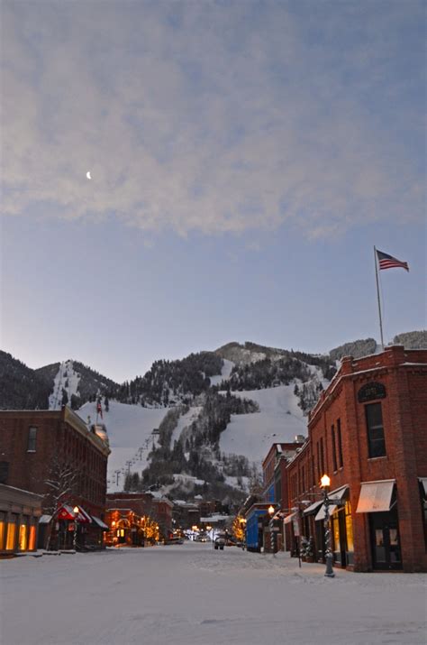 Early morning in downtown Aspen | Aspen ski resort, Colorado western ...