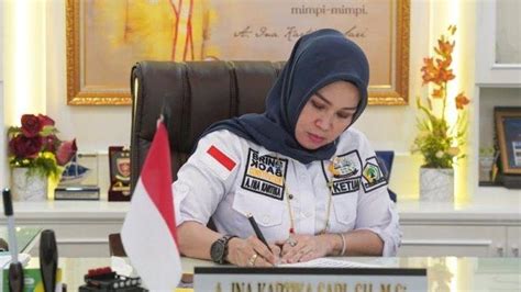 Sosok Ketua DPRD Sulsel Andi Ina Kartika Sari Namanya Disebut Pinjam