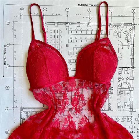 Y2K Victoria S Secret Red Babydoll Gem