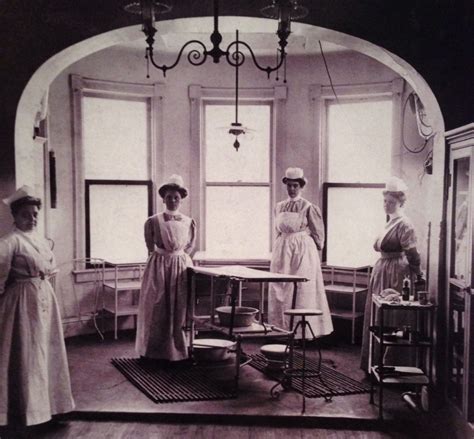 Nurses In The Early 1900s Vintage Nurse History Of Nursing History