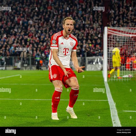 Harry Kane Fc Bayern Munchen Hi Res Stock Photography And Images Alamy