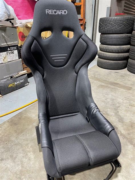 Recaro Rsg Gk Bucket Seat Car Accessories Accessories On Carousell