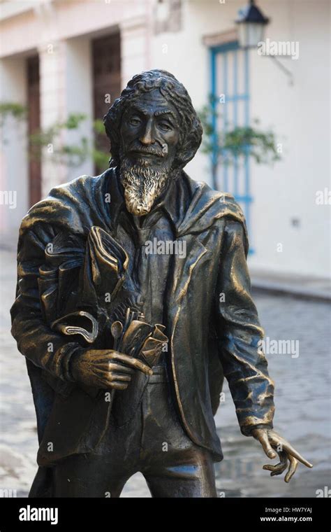 San francisco de asis statue hi-res stock photography and images - Alamy