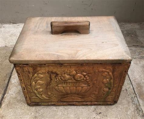 Rare Victorian Earthenware Bread Crock