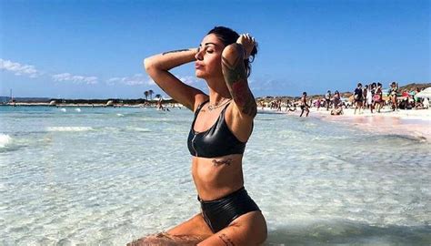 Hot Sexy Cecilia Zagarrigo Bikini Pics