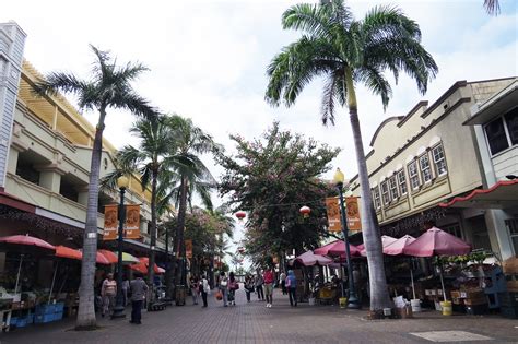 Most Popular Streets In Honolulu Take A Walk Down Honolulus