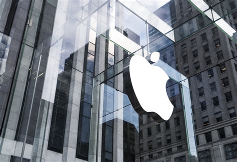 Apple Bets Big On India To Open First Official Retail Store In Mumbai