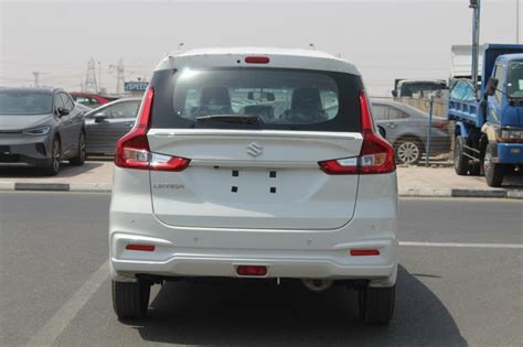 Suzuki Ertiga Glx L Petrol Model Year White Fwd Atocars