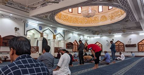 People Praying in a Mosque · Free Stock Photo