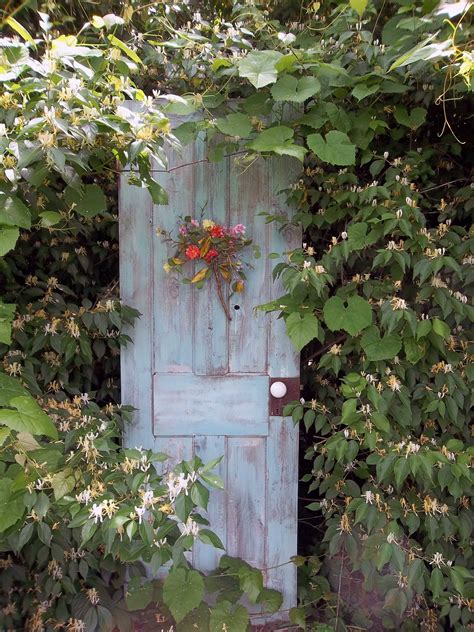 19 Old Doors In The Garden Ideas You Must Look SharonSable