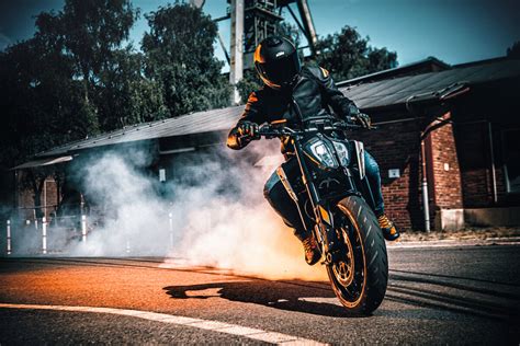 Canada KTM LAUNCHES THE 2023 LC8 And LC8c DUKE RANGE POWERFUL