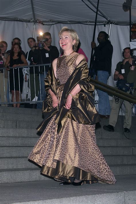 See Hillary Clinton At The 2022 Met Gala Popsugar Celebrity