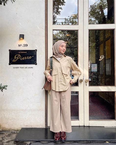 Ide Style Hijab Ke Kampus Ala Meirani Amalia Putri