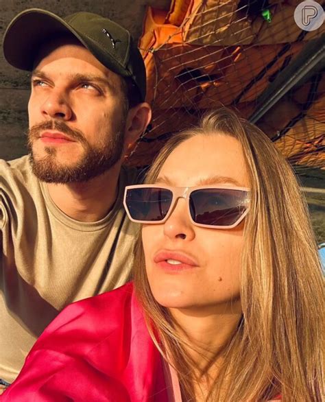 Foto Carla Diaz E Felipe Becari Ficaram Noivos Em Novembro De