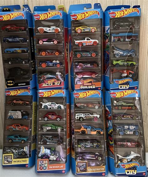 Набір Hot Wheels з машин ціна за набір грн Інші ігрові набори Харків на Olx
