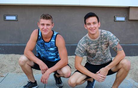 Well Built Matthew Reeves And Beefcake Dante Have A Good Sex Outdoor