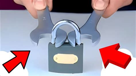 2 Ways To Open A Lock Very Easy 😱 How To Open A Lock Without Key Youtube