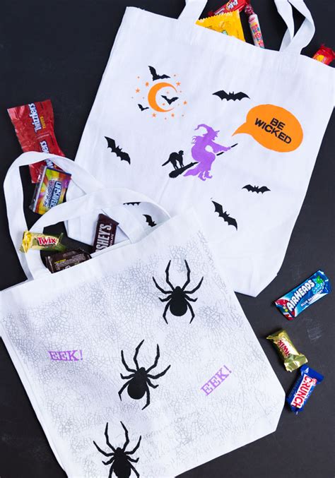 DIY Stenciled Trick Or Treat Bags Design Improvised