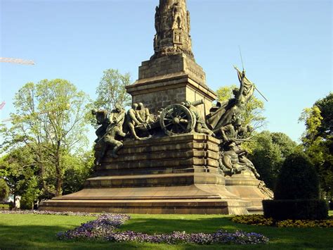 Monumento aos Heróis da Guerra Peninsular Porto All About Portugal