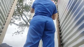 Mujer Grabada En Cabina De Playa Por El Lente De La Camara Xvideos