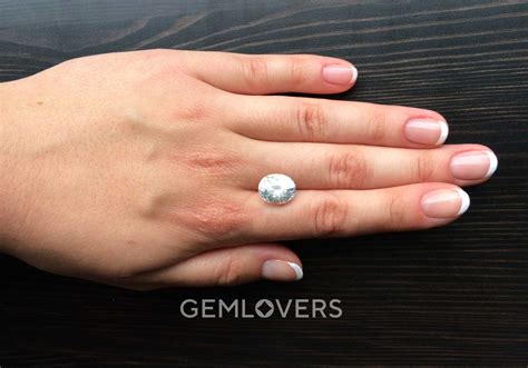 Бесцветный циркон 8.16 карат купить по доступной цене | Gem Lovers