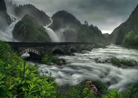 Låtefossen Waterfall, Norway | Bored Panda