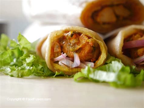 Chicken egg paratha roll recipe by food fusion