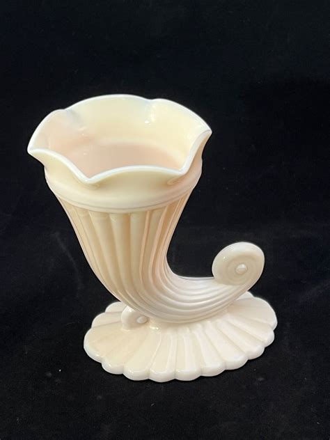 Jeanette Glass Works Shell Pink Milk Glass Cornucopia Vase Etsy