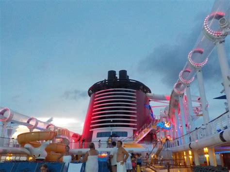 Walt Disney World Vs Disney Cruise