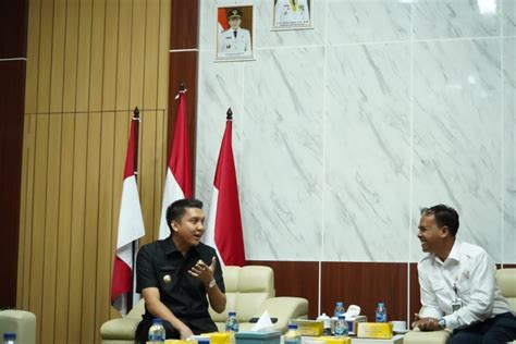 Wakil Bupati H Ardani Secara Langsung Meresmikan Balai Rakyat