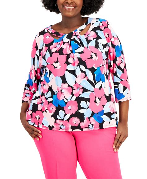 Kasper Plus Size Floral Print Twist Neck Top In Pink Perfection Combo