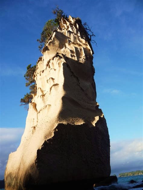 Cathedral Cove New Zealand - Photorator