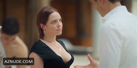 MINNIE WEST Nude AZNude