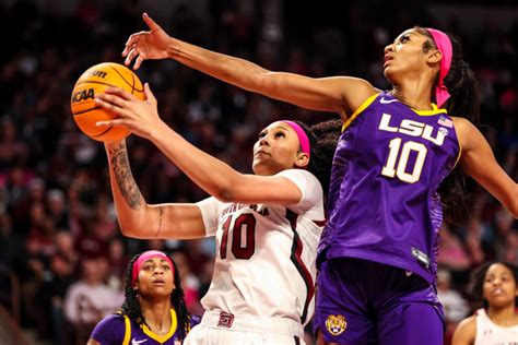 Lsu Womens Basketball Remains In Top Five In Ap Poll After Loss To South Carolina Yahoo Sports