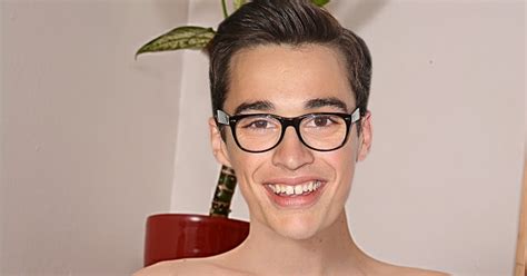 Iggyboo Nude Celebrity Fakes Joey Bragg